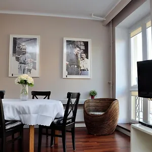 Prudentia Wars Apartment